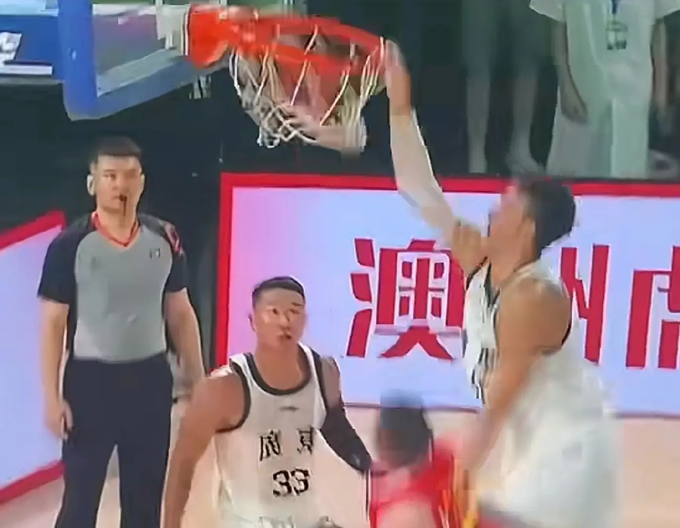 现失误, 王少杰, 林杰和焦泊