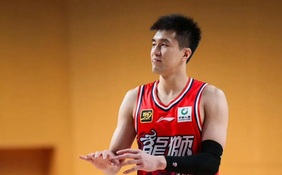 篮效力的威 篮效力的威